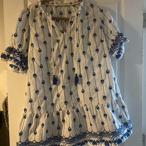Umgee White Tunic with Blue Heart Print and Tassel Tie